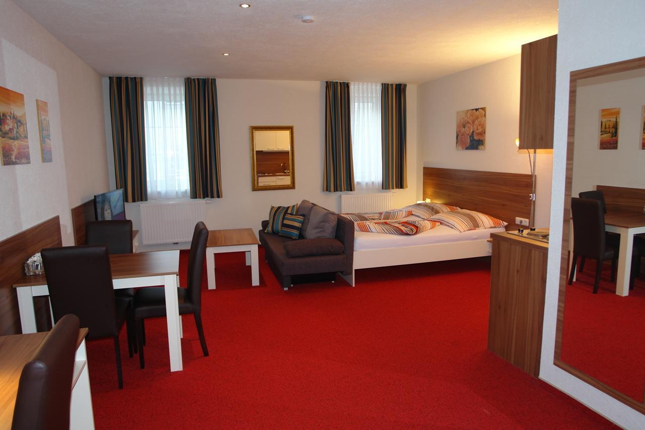 Hotel Garni Daniela Urich Schwanenstadt Екстер'єр фото